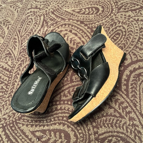 SoftMoc black wedge sandals, size 8 - Picture 3 of 4